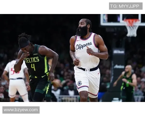 快船一战再伤两员大将！无缘24分反转绿军 近8战7败仅排西部第11